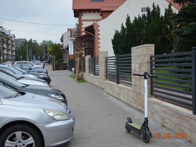 Ogrodzenie przy Zespole Szkół Nr 2 w Ostrowi Mazowieckiej [400x300]