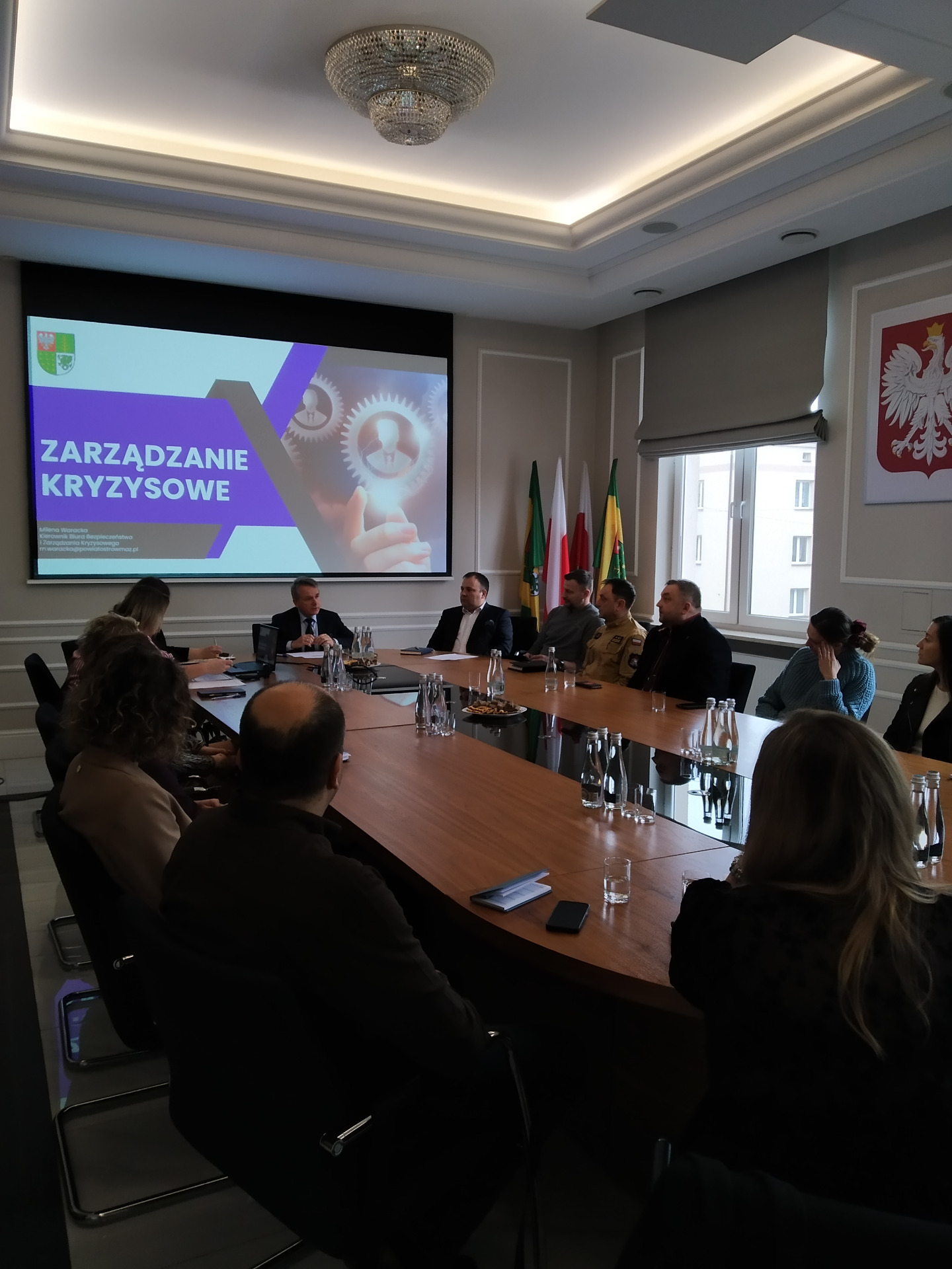 POSIEDZENIE OSTROWSKIEGO POWIATOWEGO ZESPOŁU ZARZĄDZANIA KRYZYSOWEGO