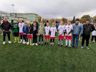 Zawody w piłkę nożną chłopców 
