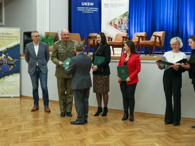 „Kształtowanie tożsamości lokalnej – zasoby kulturowe Ziemi Ostrowskiej”