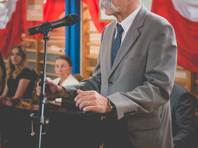 Starosta Ostrowski przemawia