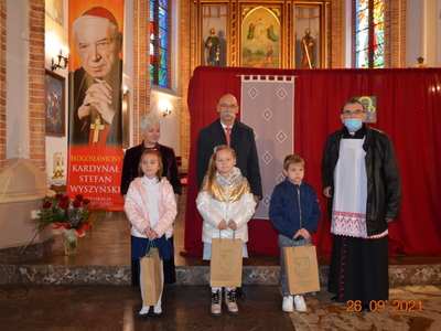 Laureaci konkursu plastycznego "Prymas Kardynał Stefan Wyszyński" 
