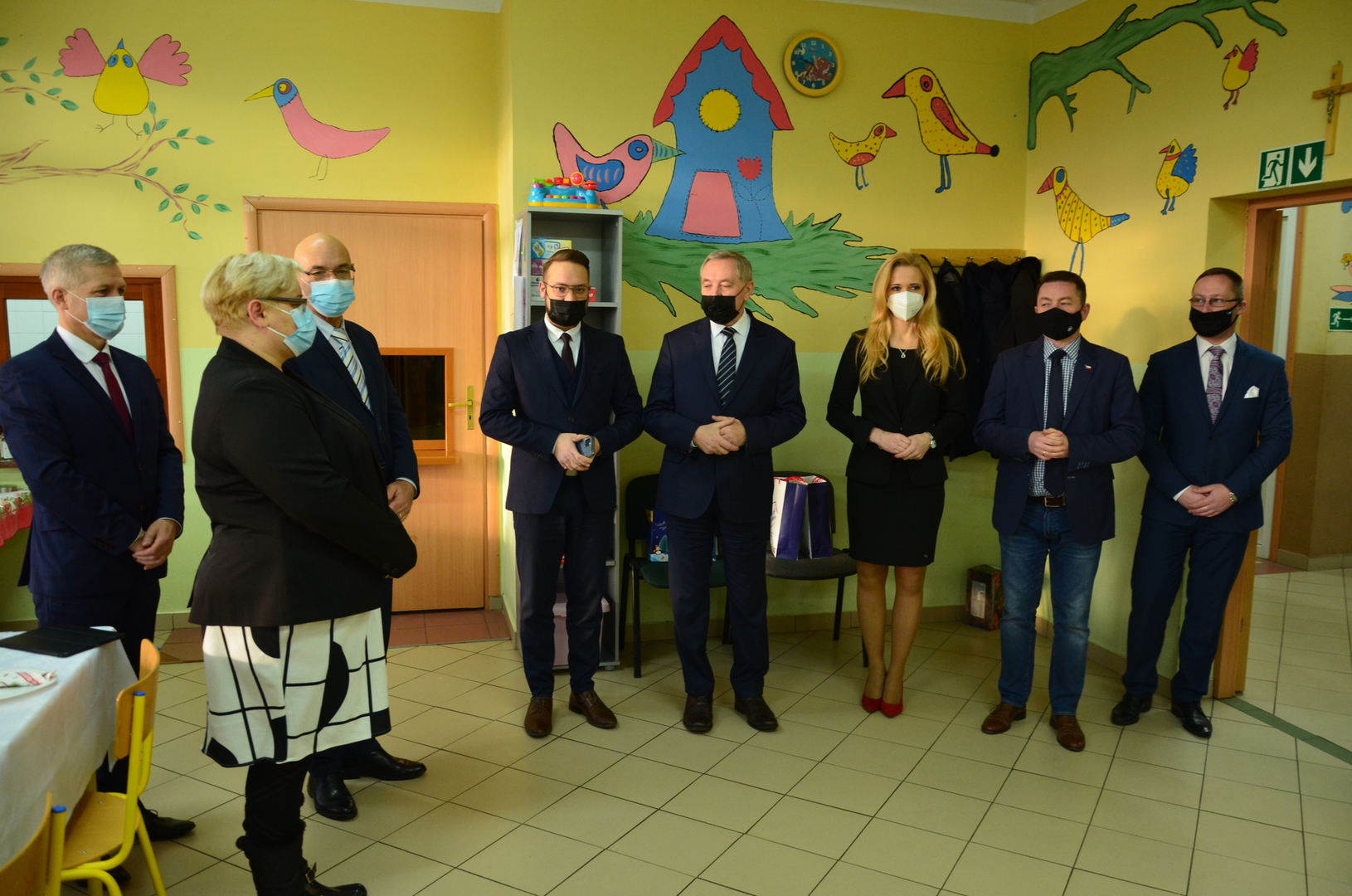 uczestnicy przekazania darów