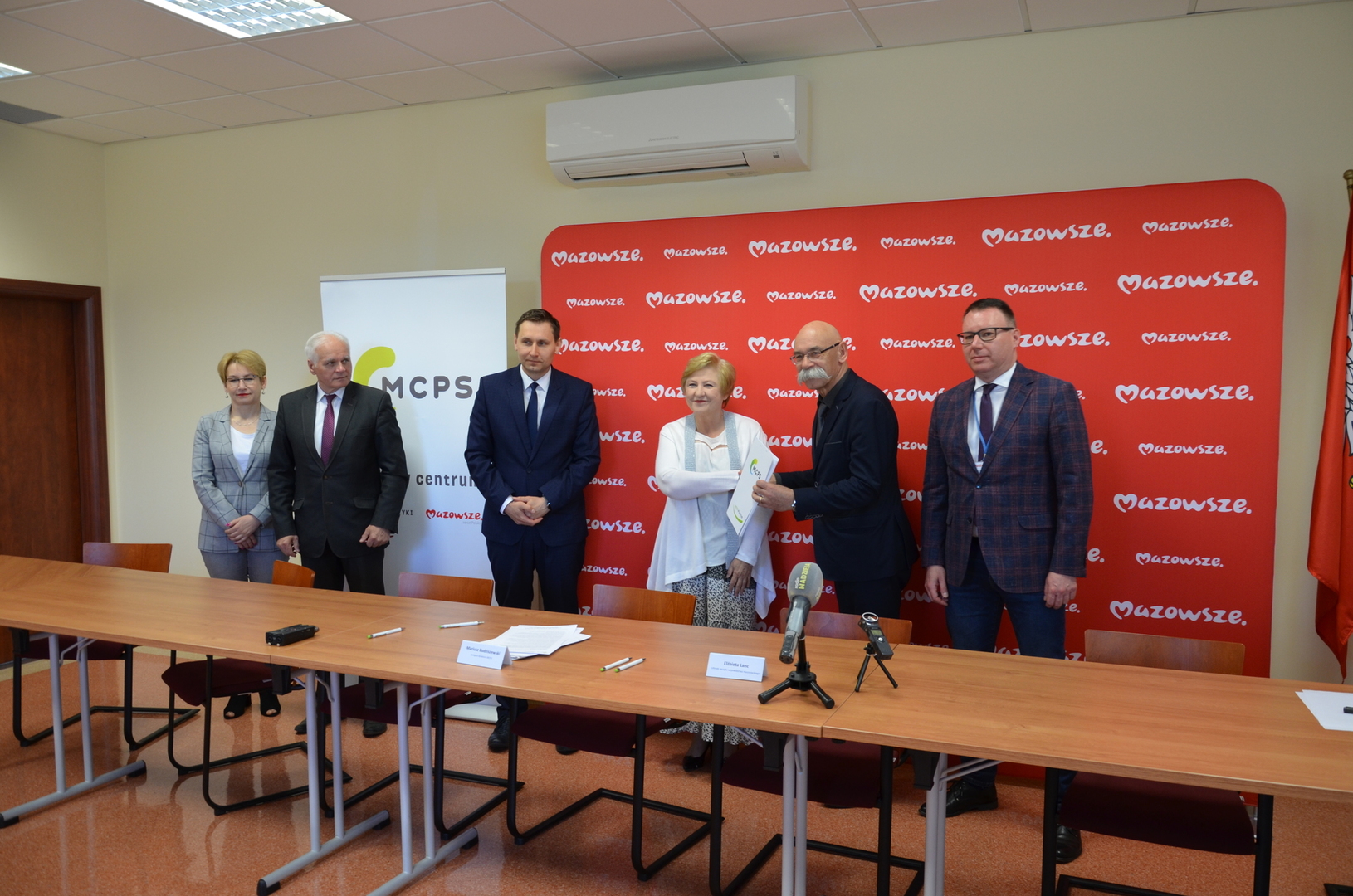 uroczyste podpisanie umowy