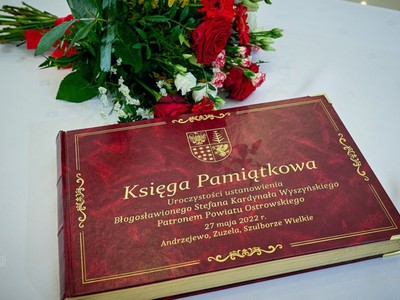 Pamiątkowa księga uroczystości 