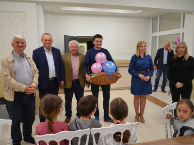 Radni z wizytą u dzieci z Ukrainy z okazji Dnia Dziecka