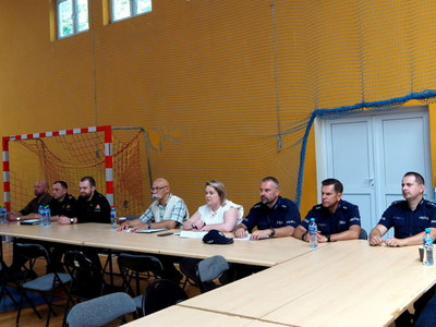 uczestnicy powiatowych ćwiczeń ratowniczo - gaśniczych