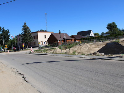 prace przy przebudowie drogi