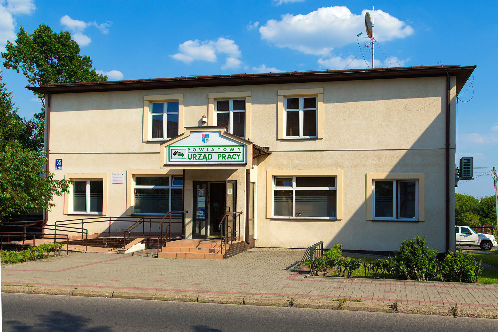 Budynek Powiatowego Urzędu Pracy w Ostrowi Mazowieckiej 