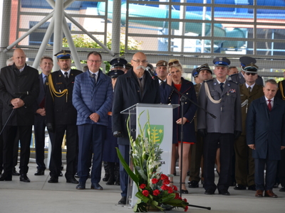 Uroczystość nadania sztandaru KPP w Ostrowi Mazowieckiej