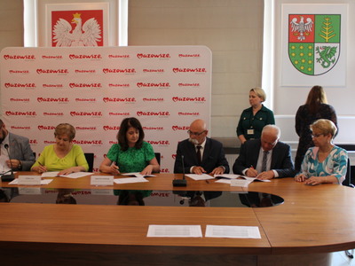 Podpisanie umów na realizację inwestycji przy wsparciu Samorządu Województwa Mazowieckiego