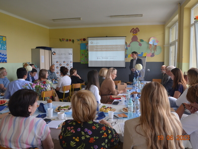 Seminarium „Aktywizacja i reintegracja społeczno-zawodowa osób z niepełnosprawnościami – szanse i wyzwania