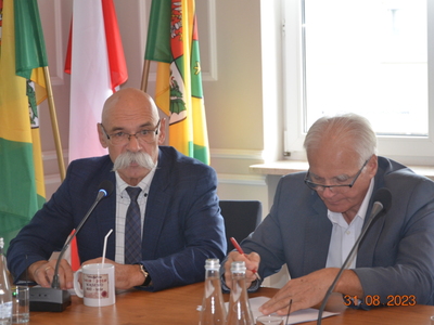 Obrady Rady Powiatu w Ostrowi Mazowieckiej 