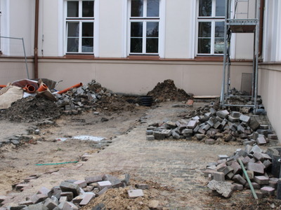 Przebudowa łazienek w LO