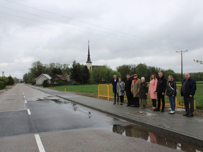 Zakończona budowa chodnika w Bogutach-Piankach