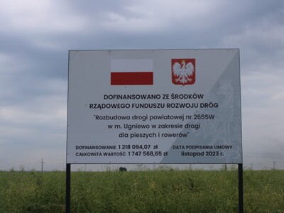 zadanie pn.: „Rozbudowa drogi powiatowej nr 2655W w m. Ugniewo w zakresie budowy drogi dla pieszych i rowerów”.