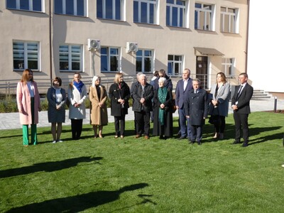 odbiór inwestycji pn. „Zagospodarowanie terenu przy Zespole Szkół Nr 2 w Ostrowi Mazowieckiej”. 