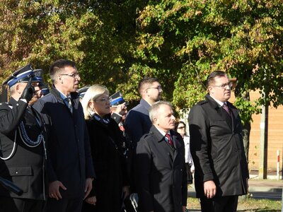 Oddanie wozu dla OSP w Nurze 