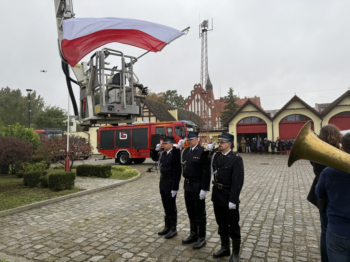 Uroczyste przekazanie nowego wozu strażackiego dla OSP Karlino