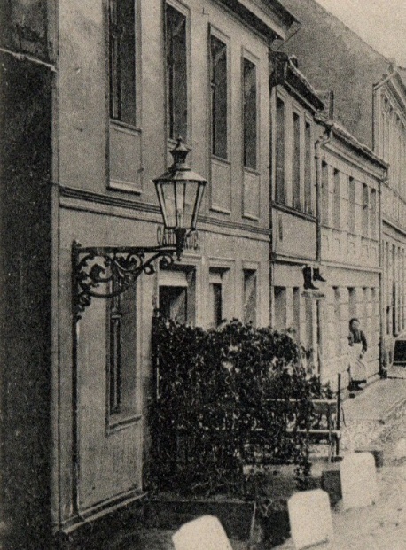 Historia Karlina