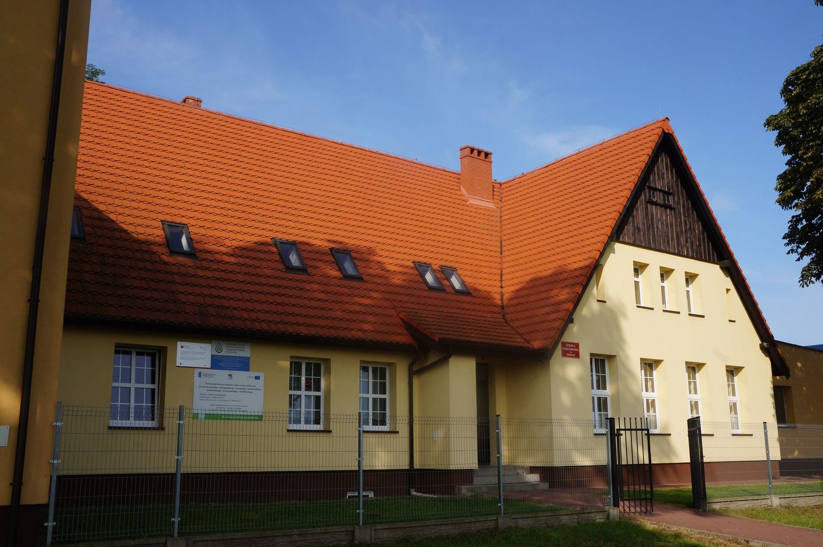 Szkoła Podstawowa w Daszewie [5456x3632]