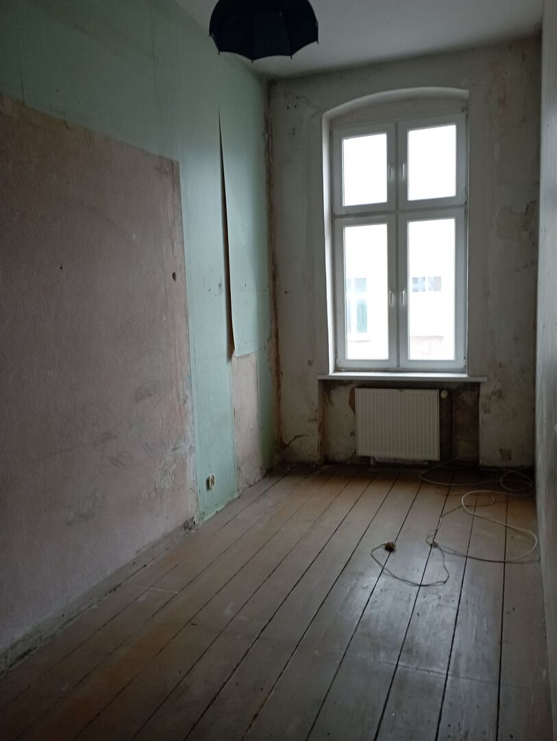 Zdjęcie lokalu przed remontem