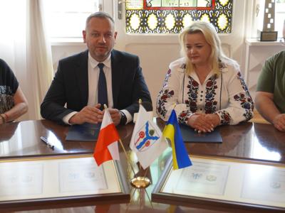 podpisanie umowy partnerskiej