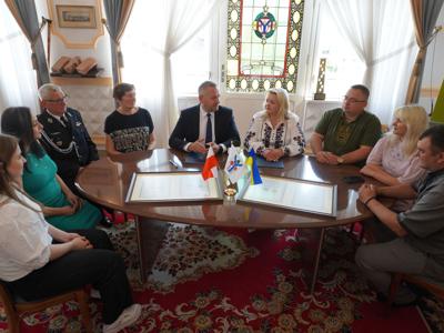 podpisanie umowy partnerskiej