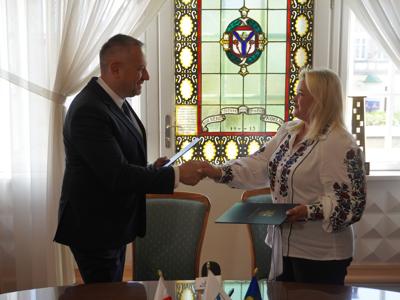 podpisanie umowy partnerskiej