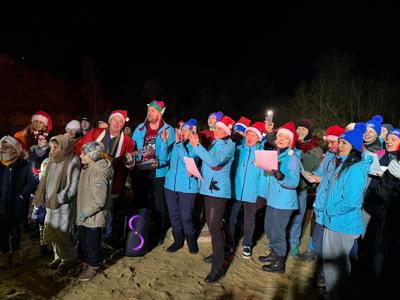 Wieczorne Mikołajkowe Morsowanie „Morsy w blasku księżyca”