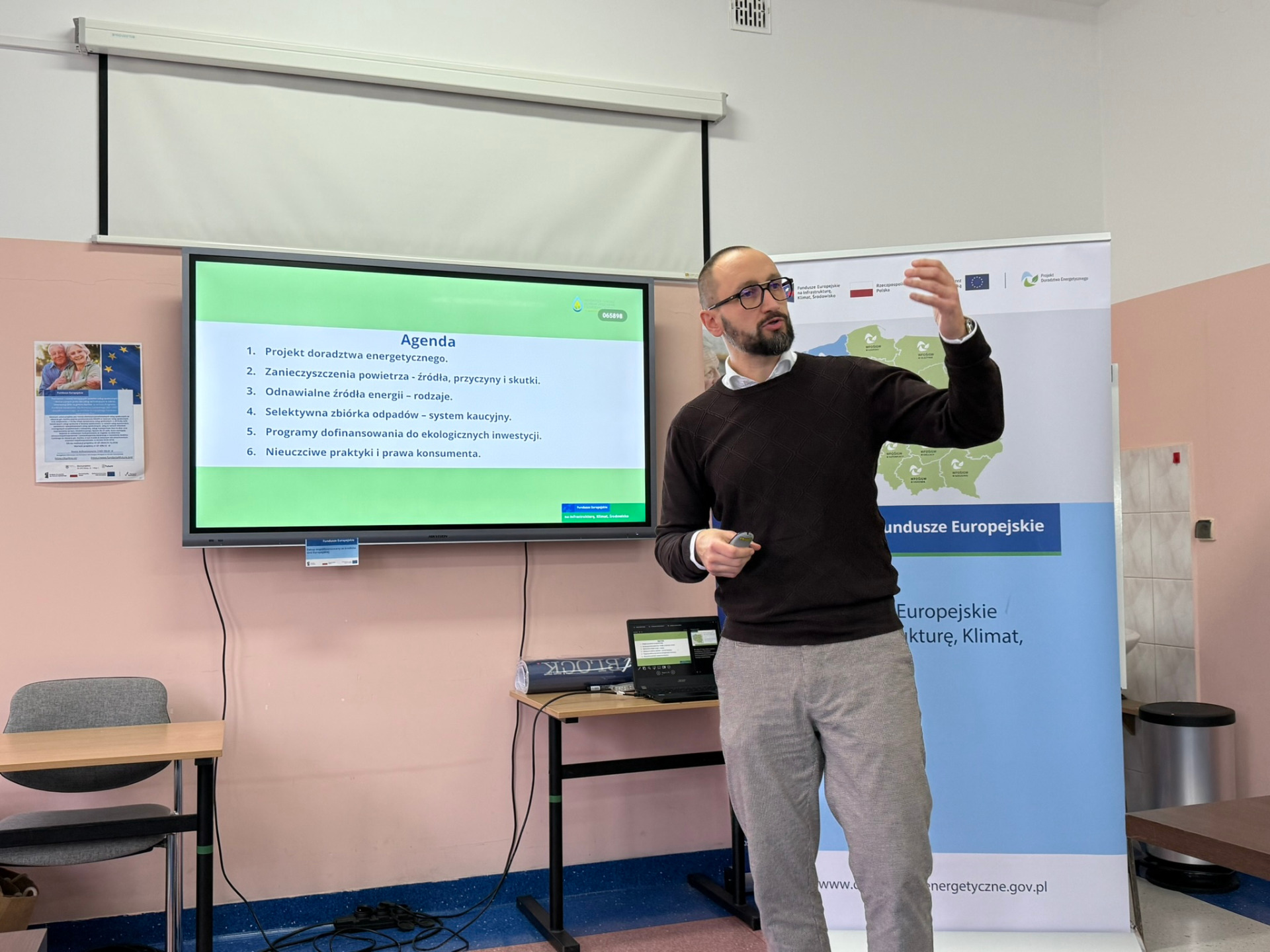 sesja miejskiej rady seniorów