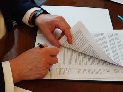 podpisanie umowy mała retencja