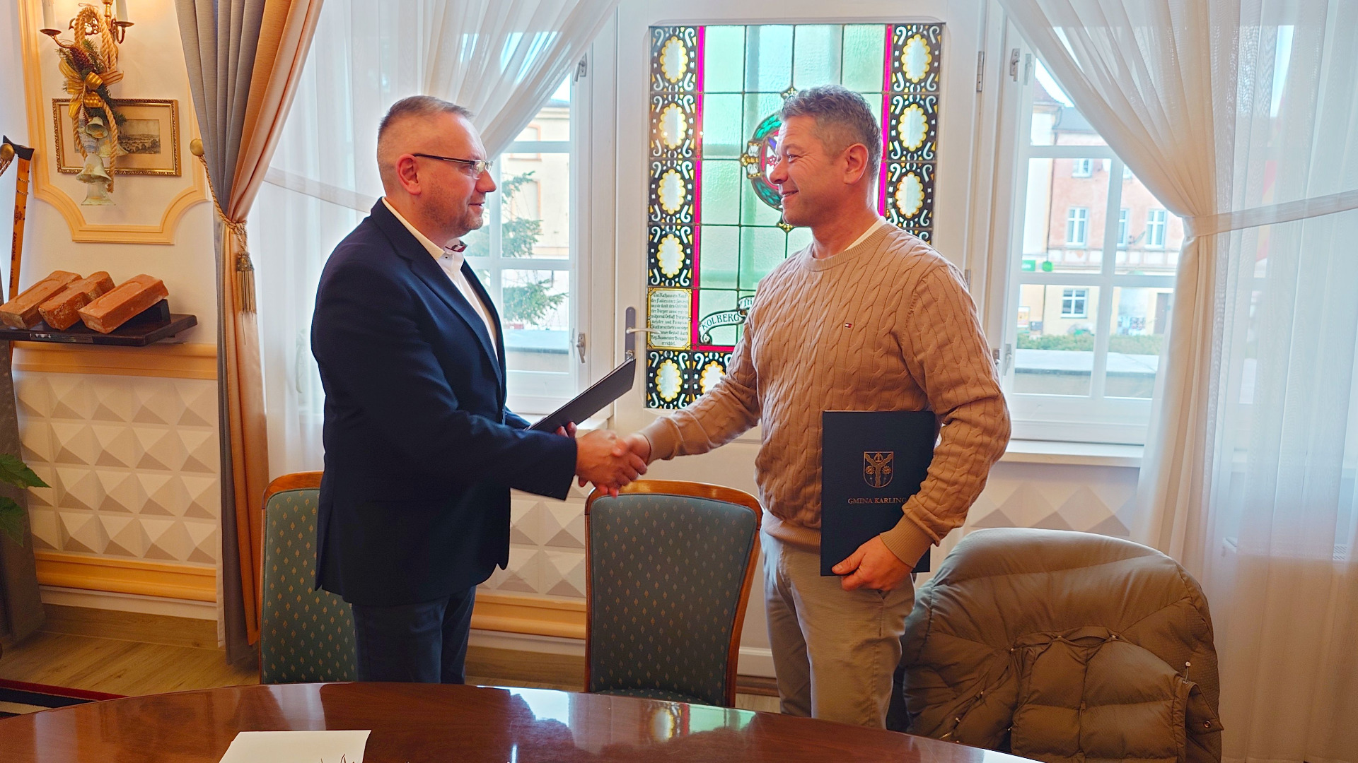 podpisanie umowy na małą retencję