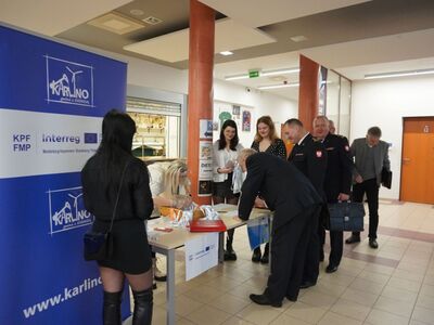 zdjęcie konferencja