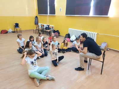 Warsztaty teatralne w gminnych szkołach