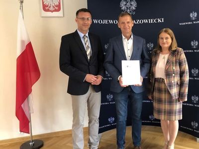 „Pod biało – czerwoną”