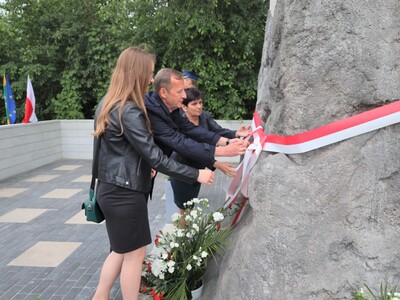 Uroczystość odsłonięcia Pomnika w Kozikach
