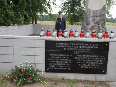Uroczystość odsłonięcia Pomnika w Kozikach