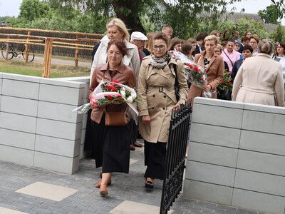 Uroczystość odsłonięcia Pomnika w Kozikach