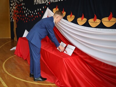 Uroczystość odsłonięcia Pomnika w Kozikach