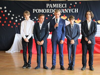 Uroczystość odsłonięcia Pomnika w Kozikach