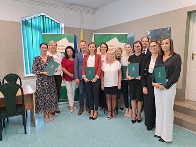 Wręczenie aktów nadania stopnia awansu zawodowego w Gminie Ostrów Mazowiecka