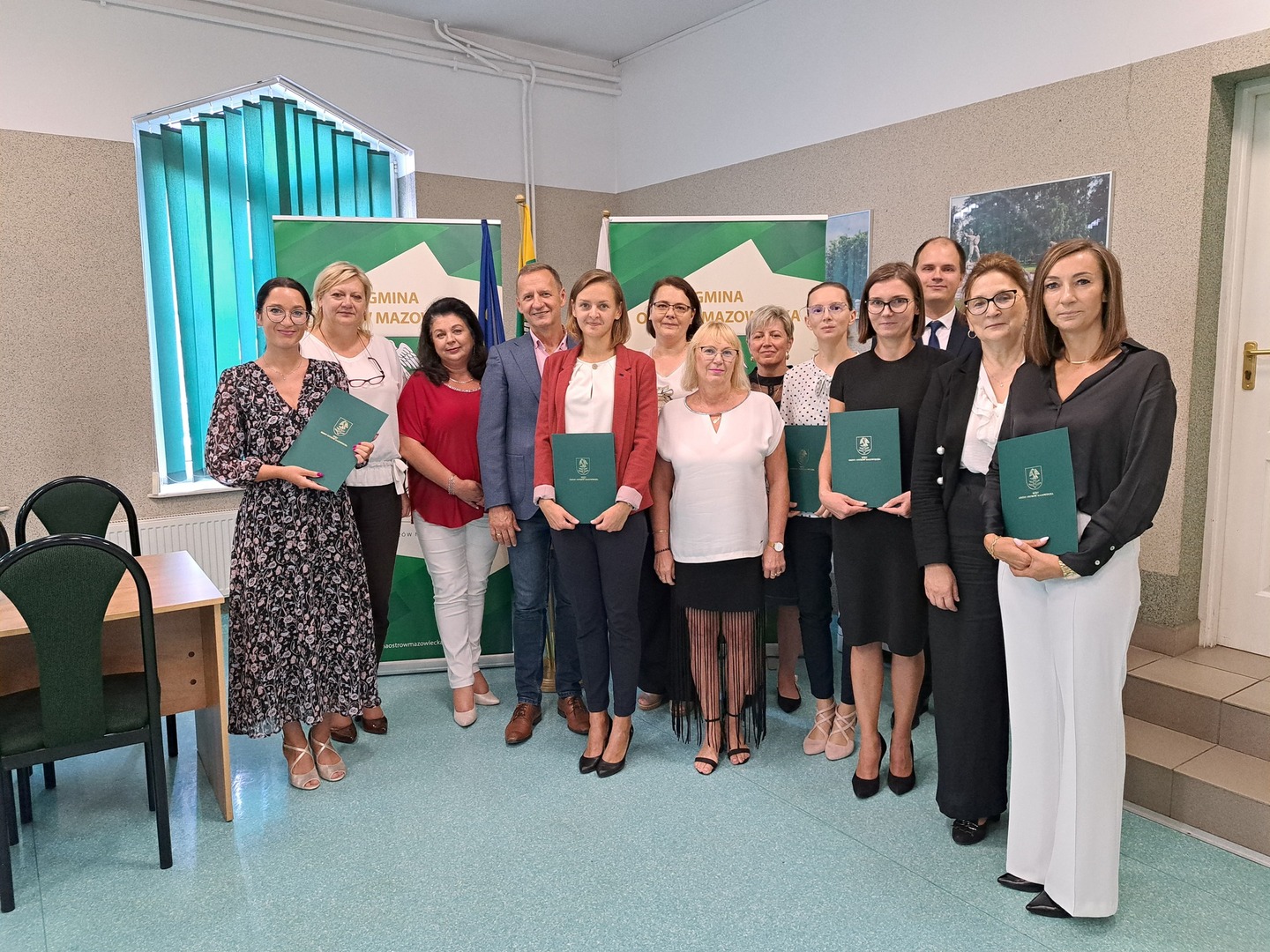 Wręczenie aktów nadania stopnia awansu zawodowego w Gminie Ostrów Mazowiecka